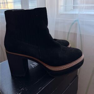 Steve Madden Lexa Chelsea booties in black suede.